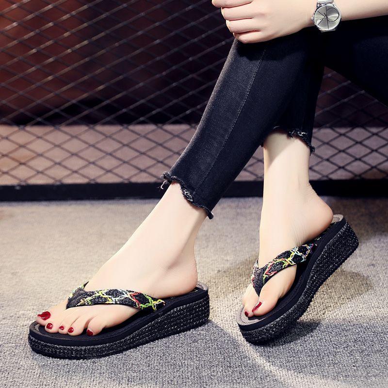 Hausschuhe Damen Sommer Street Style High Beauty Dicke Sohlen Anti-Rutsch Mode Slope Heel Flip-Flops Damen