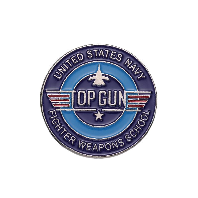 Pilot Space Shuttle Travelling Enamel Pin Denim Backpack Clothes Decoration Badges Jewelry