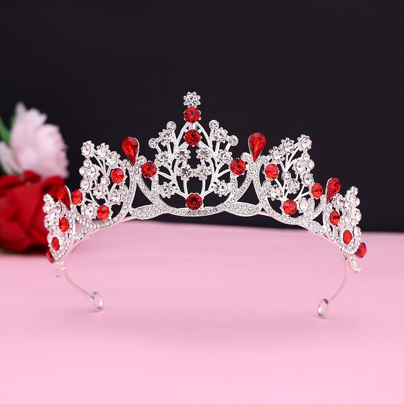 

Корона со стразами 2024: Идеально для свадебных, принцессных или инфлюенсерских торжеств, восемнадцатого дня рождения и подарков лучшей подруге.