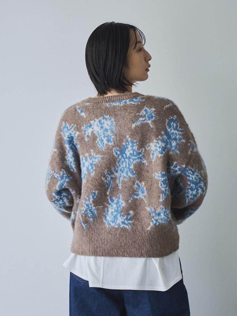 Cohen's Soft and Loose, Modern Knitwear, Nuanced Flower Jacquard Knit, 76306460209 2350 Beige (23), Medium