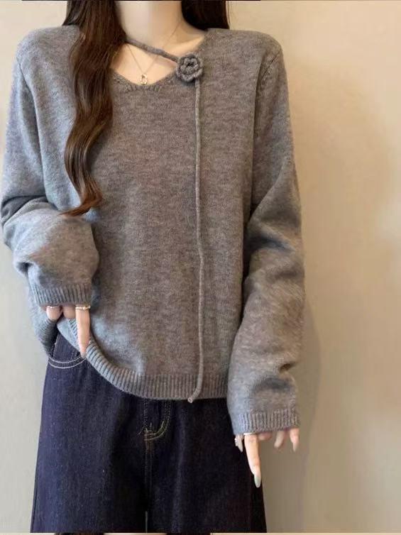 Korean V-Neck 3D Flower Long Sleeve Knit Sweater for Women - 2025 Autumn/Winter High-End Chic Style