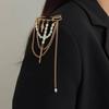 SHIXIN Vintage Luxury Gold Color Metal Fish Pendant Tassel Brooch Women Charm Imitation Pearl Suit Pins Clip Jewelry Accessories