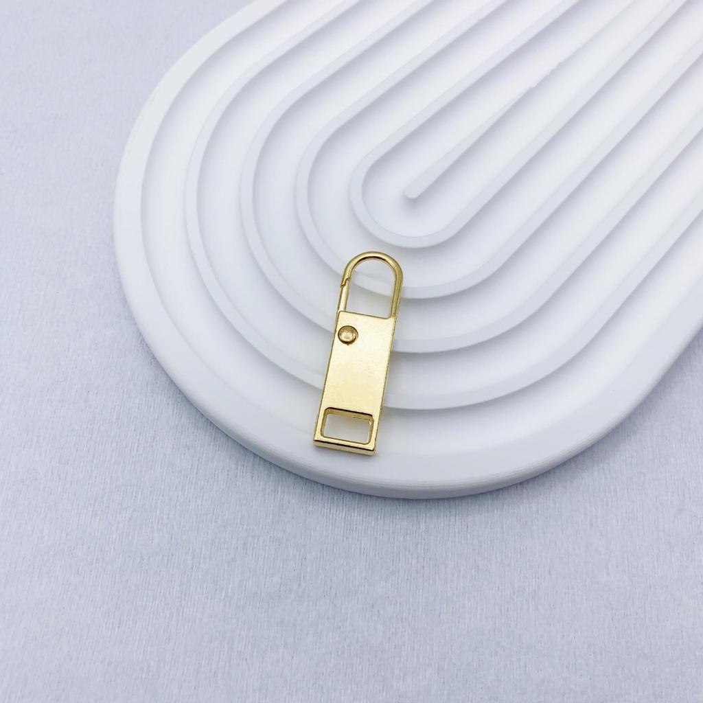 Tool-Free Zipper Pull Tab Replacement for Bags, Backpacks, Coats, and Clothes – Removable Alloy Spring Zipper.