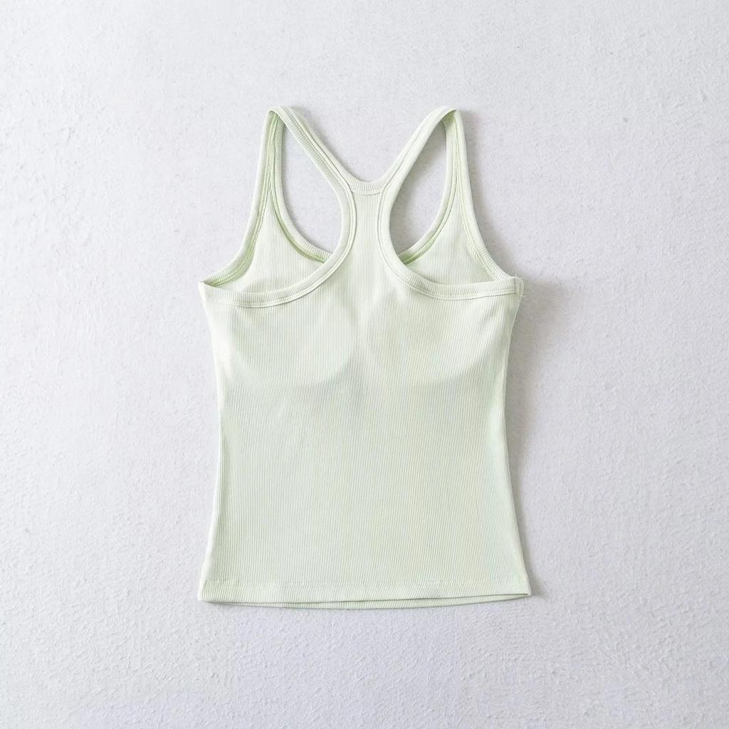 Women's Padded Racerback Tank Top: High Elasticity, Trendy, Perfect for Sports & Fitness.