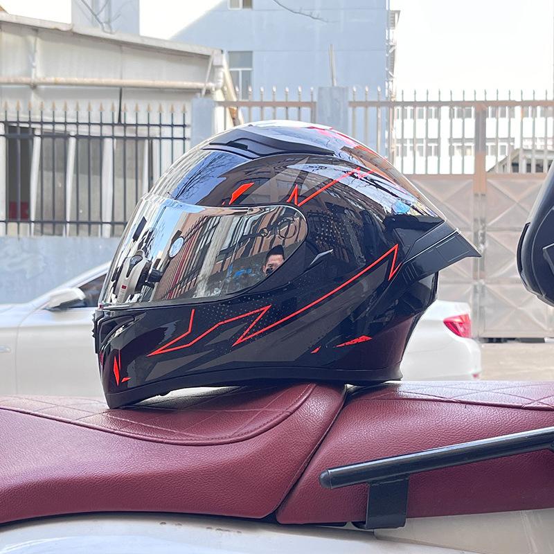 Motorcycle big tail helmet full helmet can be installed Bluetooth headset men's four seasons electric vehicle locomotive riding safety