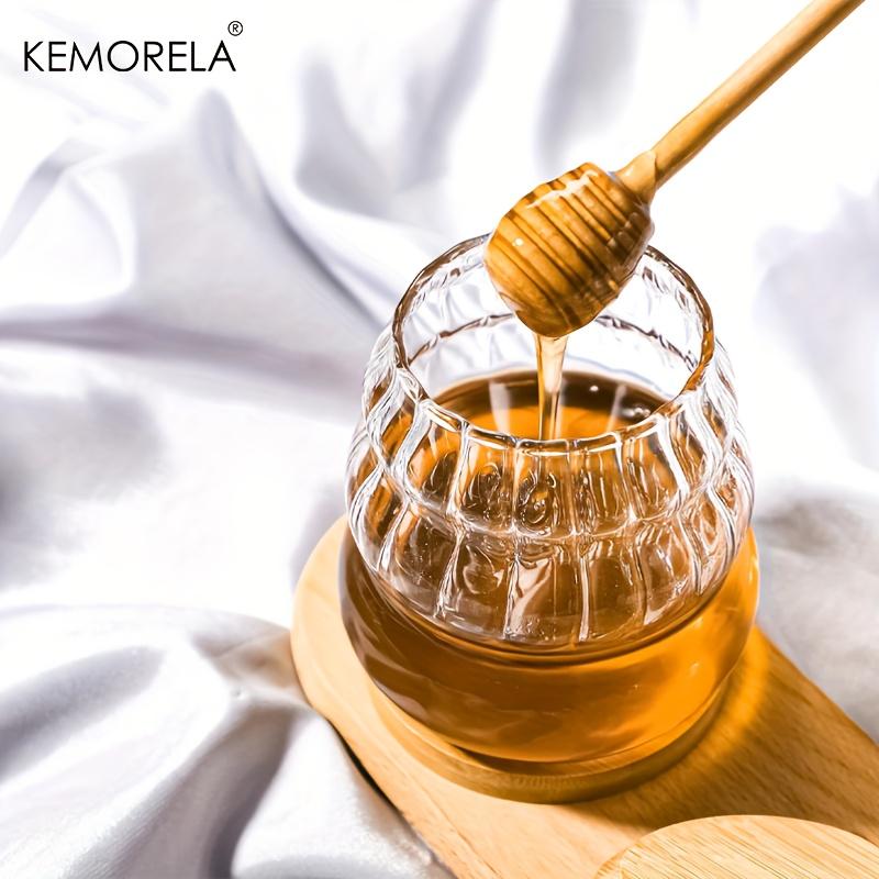 KEMORELA Honey Jar with Spoon and Sealing Lid 330/450ML Glass Honey Jar with Wooden Honey Spoon Tray Sealed Syrup Dispenser