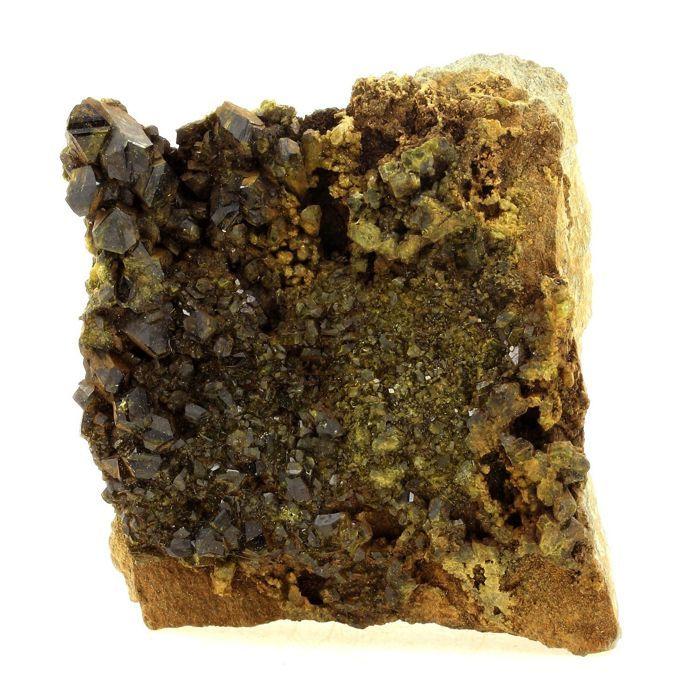 Pierres et Minéraux. Epidote. 1213.0 ct. Vallée de Viù, Piémont, Italie.