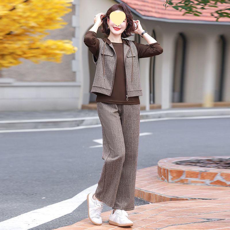 

Mom s Stylish Three-Piece Spring Set: Casual Pants, Vest, and Hooded Sweatshirt for Middle-Aged and Elderly. XL (90-105 lbs)