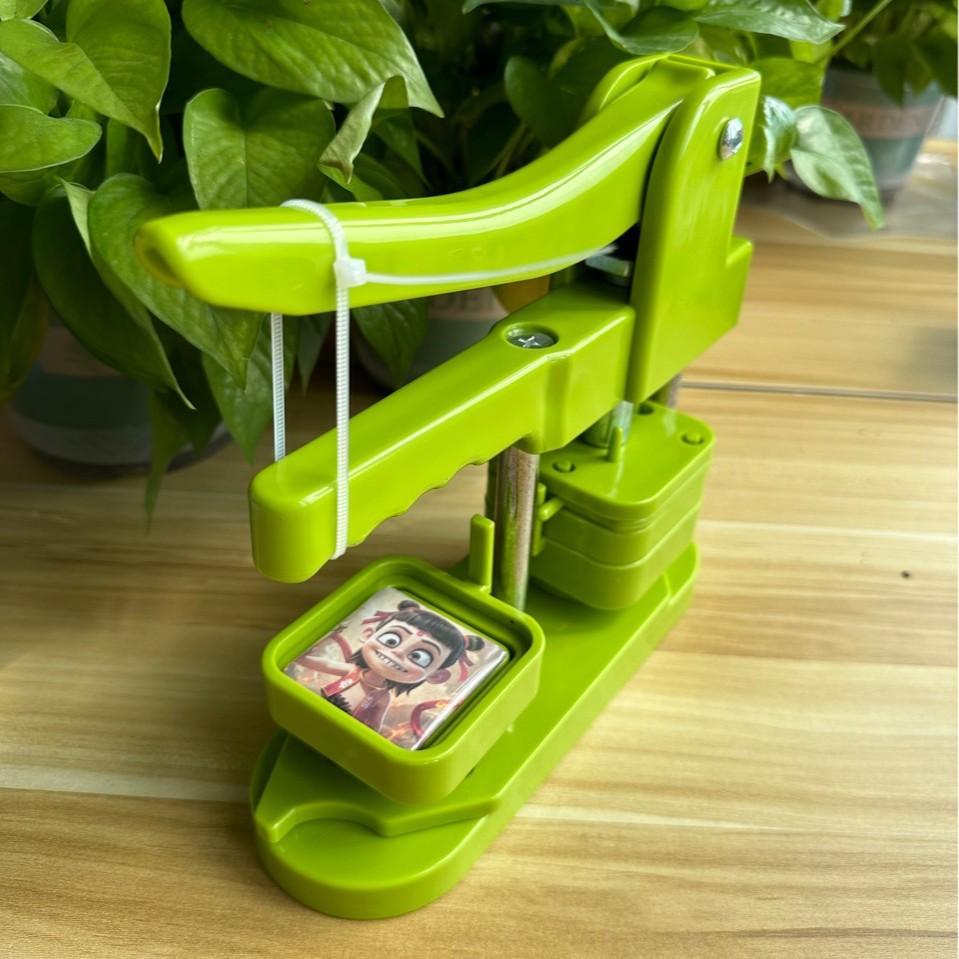 Diy Refrigerator Stickers Button Making Machine With 25m 32mm 58mm Mould 58mm Metal Back Pin Button Badge Blank белый