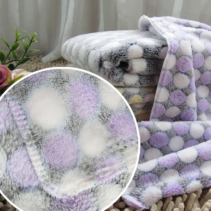 Thick Warm Pet Blanket For Dogs And Cats Soft Plush Fleece Mat Cozy Kennel Pad Pet Bed Cushion Comfortable Pet Furniture Accessory