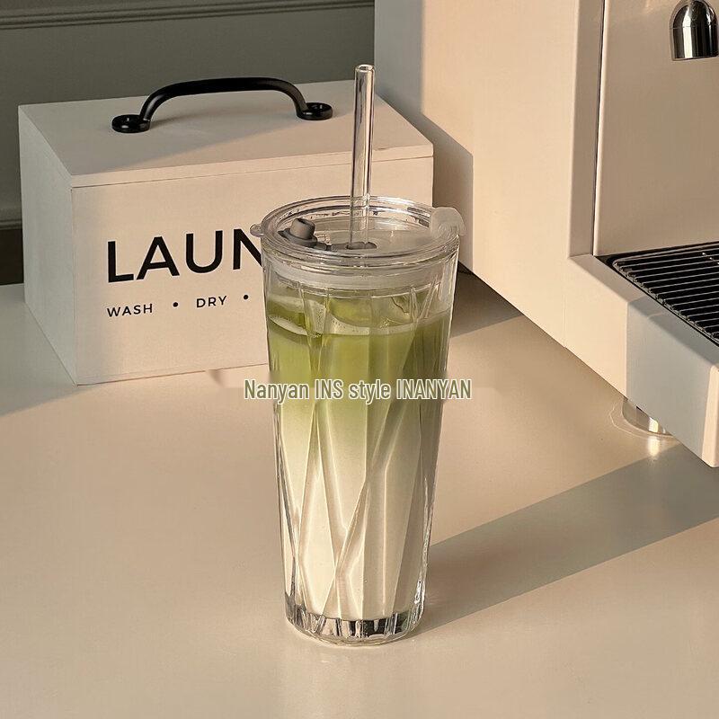 Transparent Borosilicate Glass Coffee Cup with Lid and Straw