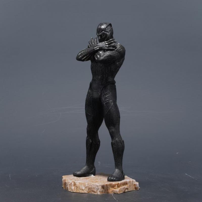 

Marvel Superhero Merchandise Black Panther Action Figure Collectible Desktop Ornament 23cm