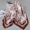 Foulard quadrato in seta stile influencer: Sciarpa da collo da donna alla moda, Sciarpa, Protezione solare, Garza stampata, Accessorio per abbigliamento professionale