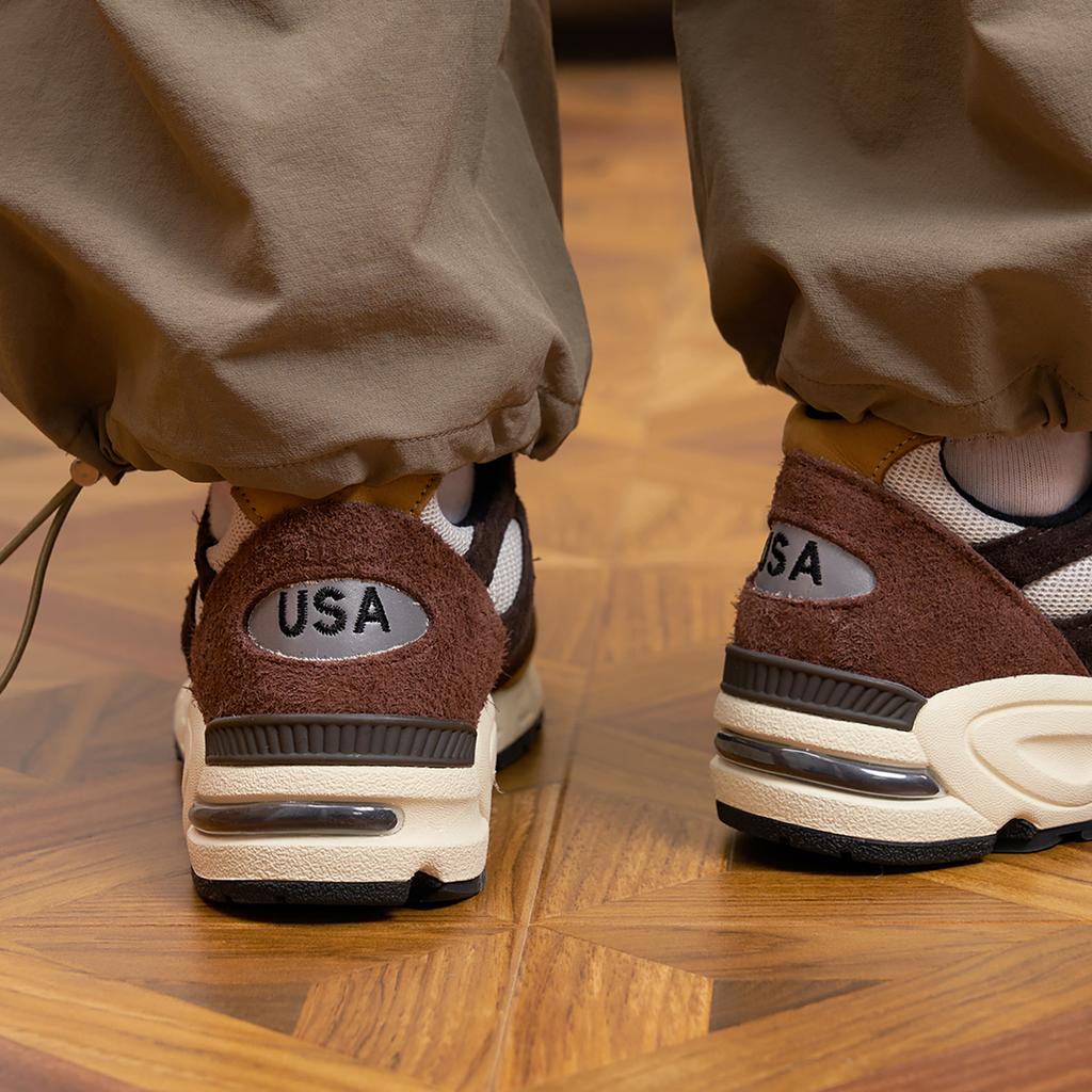 New New Balance 990v2 MiUSA Season 2 Brown M990BB2