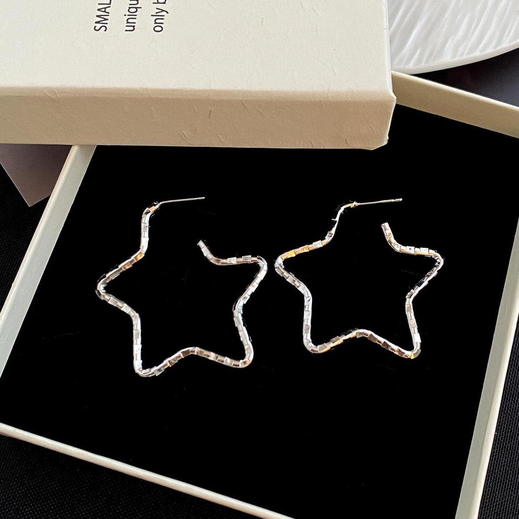 Hollow Star Hoop Earrings: Stylish, Unique, and Slimming Design for Women