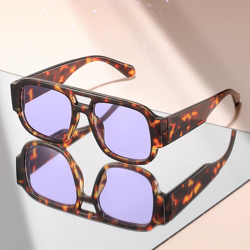 Retro Double-beam Square-framed Sunglasses for Travel, Parties, Daily Wear and Photography Decoration