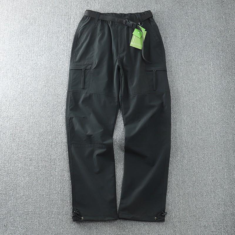 Men's Plus Velvet Thick Winter Cargo Pants - Loose, Multi-Pocket, Windproof, Waterproof, Quick-Drying.