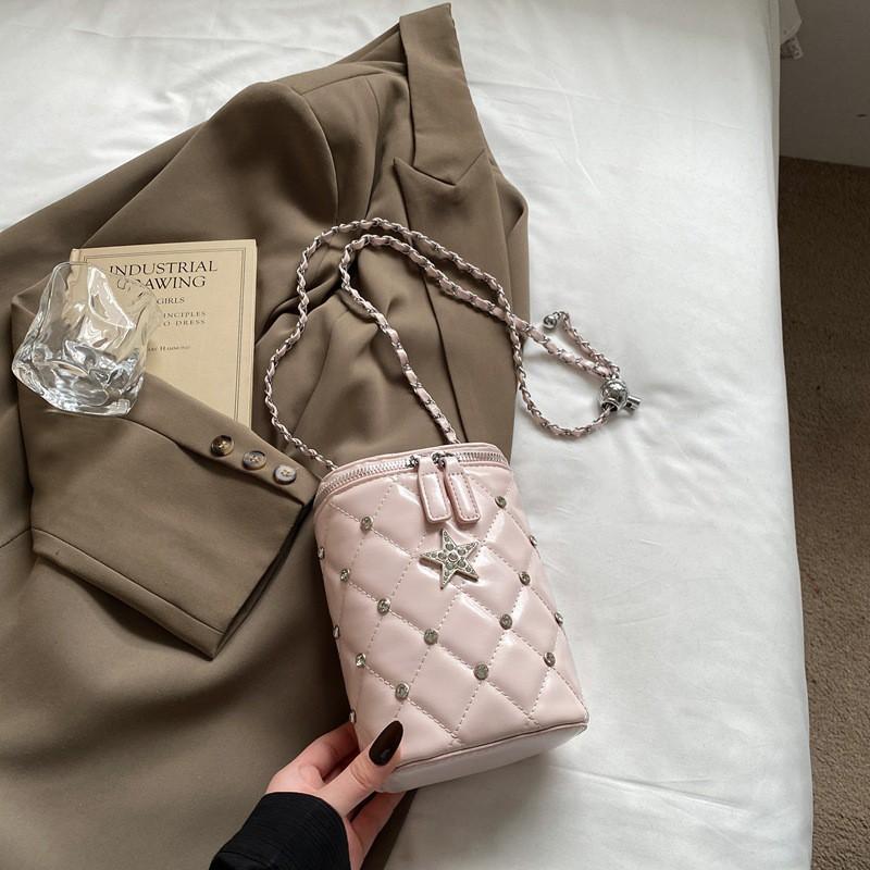 

Bag Female Niche Diamond-encrusted Hot Girl Cross-body Net Red Chain Box Temperament Popular Square рожевий