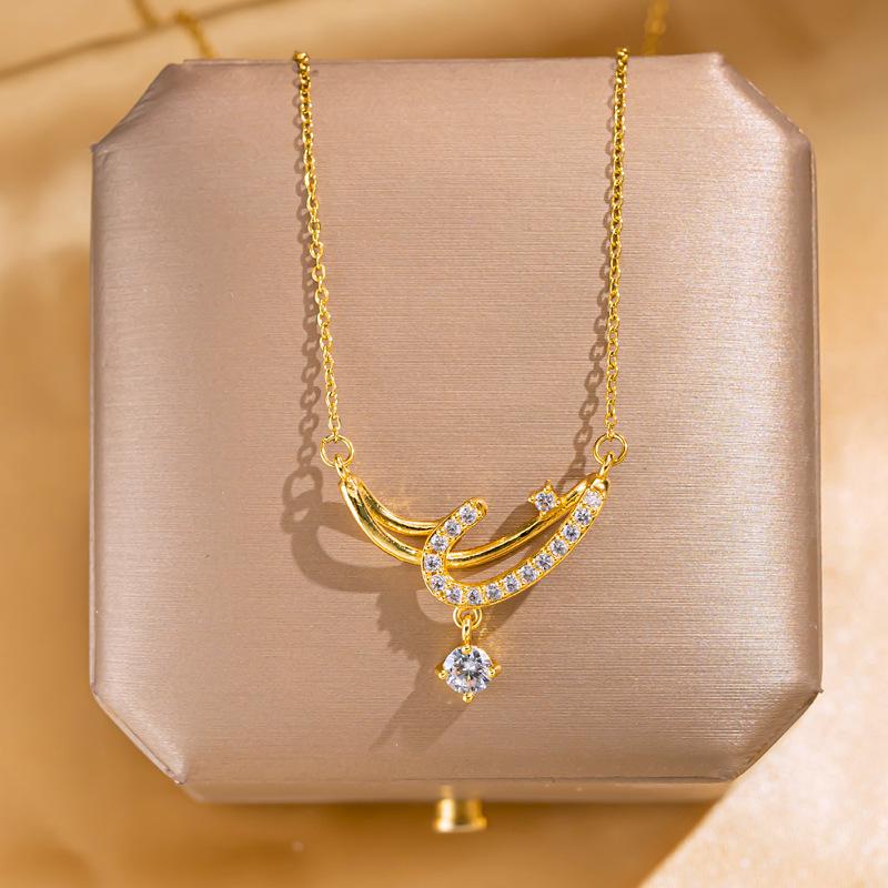 Retro Butterfly Flower Pendant Fashion Titanium Steel Choker Necklace Irregular Versatile Women