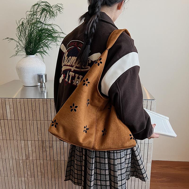 Large Capacity Retro Women's Bag Autumn and Winter Suede Shoulder Bag Texture Commuter Tote Bag