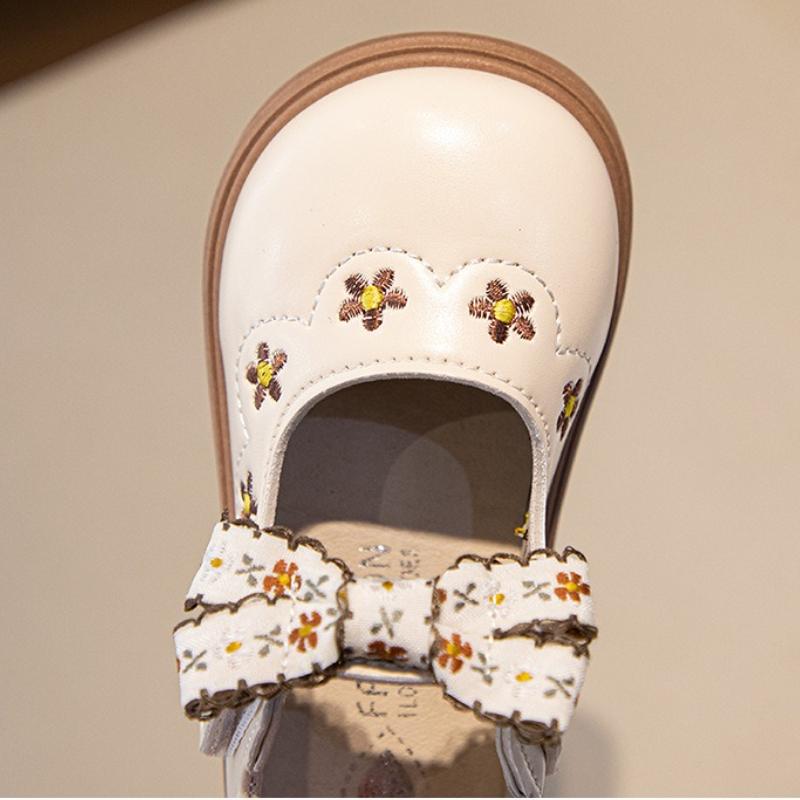 Girls' Princess Shoes Spring New Girl Leather Shoe Soft soled Girl Single Shoe Fashion Children's Shoe Embroidered Girls' Shoes
