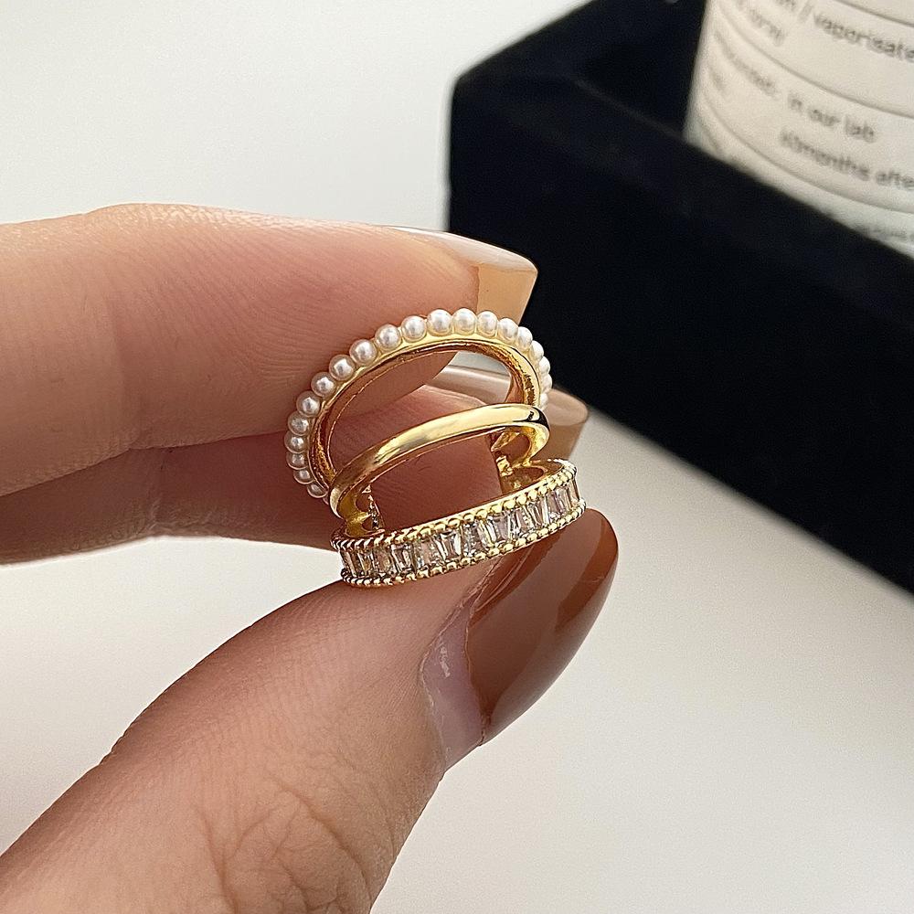 Multi-layer C-shaped Arc Imitation Pearl Dripping Zircon Twisted Hollow Clip Earrings for Women Versatile Hoop Fashion Jewelry