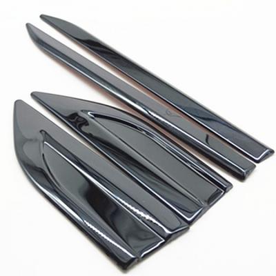 Accessoires extérieurs – Garniture de moulage