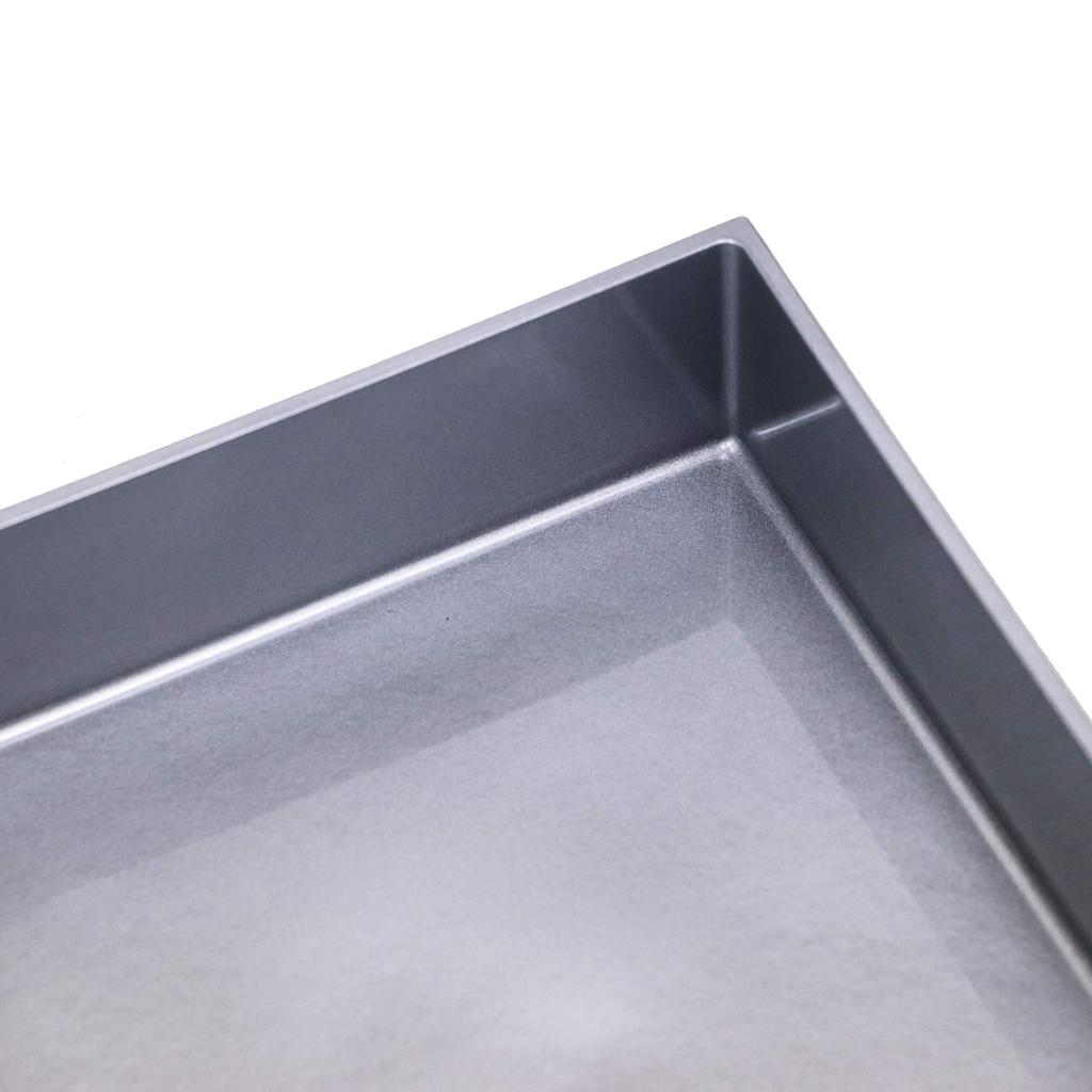 Osaka Choseido Silver Yamanaka with Original Cooler Bag and Bonus Perfect for Sports Days and New Eve Meals 3-Tiered Box, 15cm, Lacquer, Gift, Year's