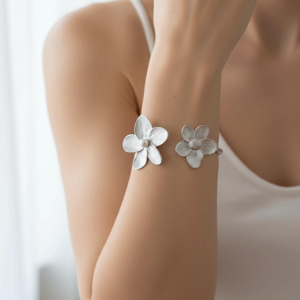 Fashion Flower Cuff Bracelet Gold Color Open Arm Bangle Exquisite Vintage Elegant Bangles  Wedding