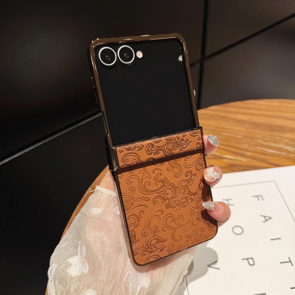 Luxury Dragon Pattern Leather Case for Samsung Z Flip 7: Premium Flip 6/5 Anti-Drop Protection
