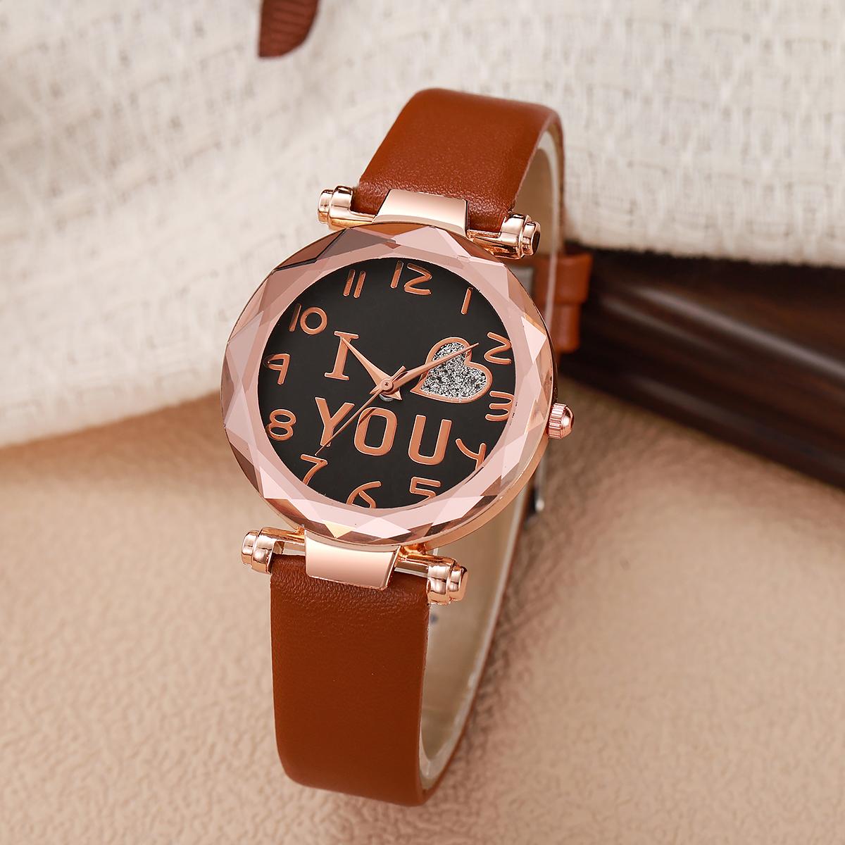 

Горячая распродажа модные новые дизайнерские дисковые кварцевые часы кожаный ремешок универсальные повседневные женские часы браслет набор из пяти предметов красный