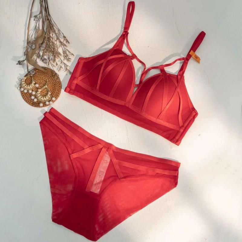 Womens Lace Trim Cross-Strap Bralette Without Underwire Soft Cup Push-Up Comfortable Support Full Bust