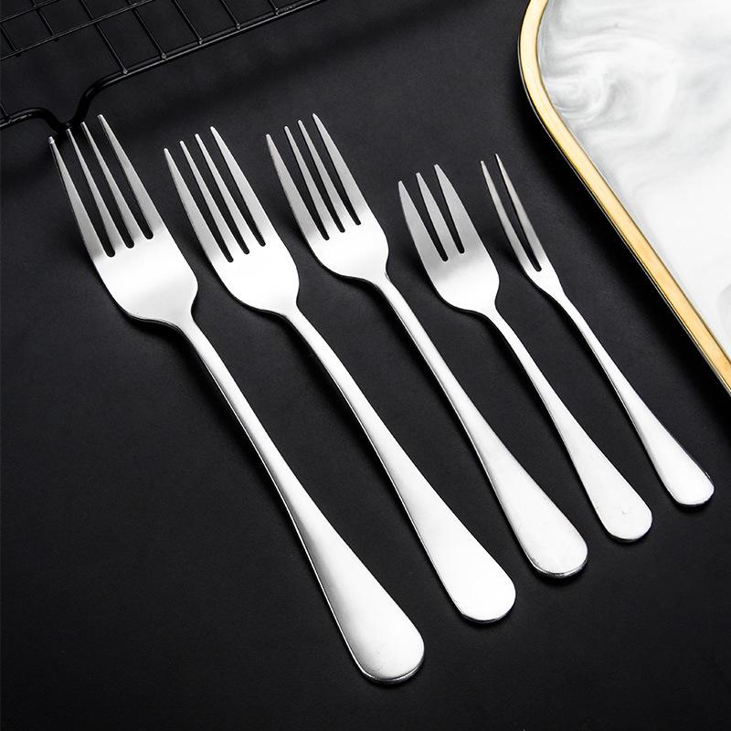 Nudeln Desserts Früchte Mondkuchen Gabeln essen