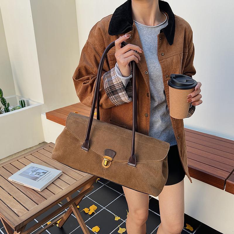 Vintage college style tote bag simple shoulder armpit bag ins premium sense niche locomotive bag