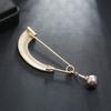 Anti-Light Brooch, Popular Creative Alloy Diamond-Encrusted Pearl Cardigan Pin Clothing Accessories In Europe And America