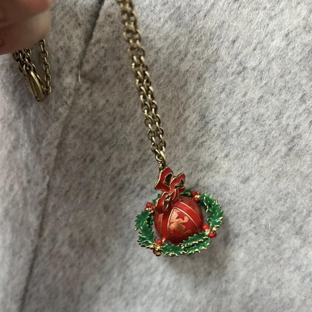 Císařovna vdova Vánoční série: 3D náhrdelník s planetou v barevném schématu stromu - Perfektní sváteční dárek