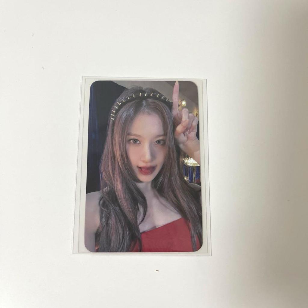 [USED] Twice with Youth Soundwave Sana Trading Card Rakidro