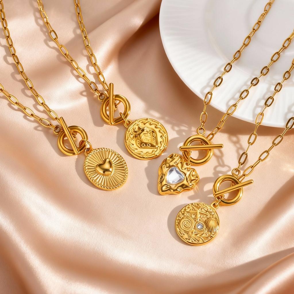 Trendy Chic Shell Conch Strawberry Heart Pendant Stainless Steel OT Buckle Square Chain Necklace for Women Jewelry Gifts