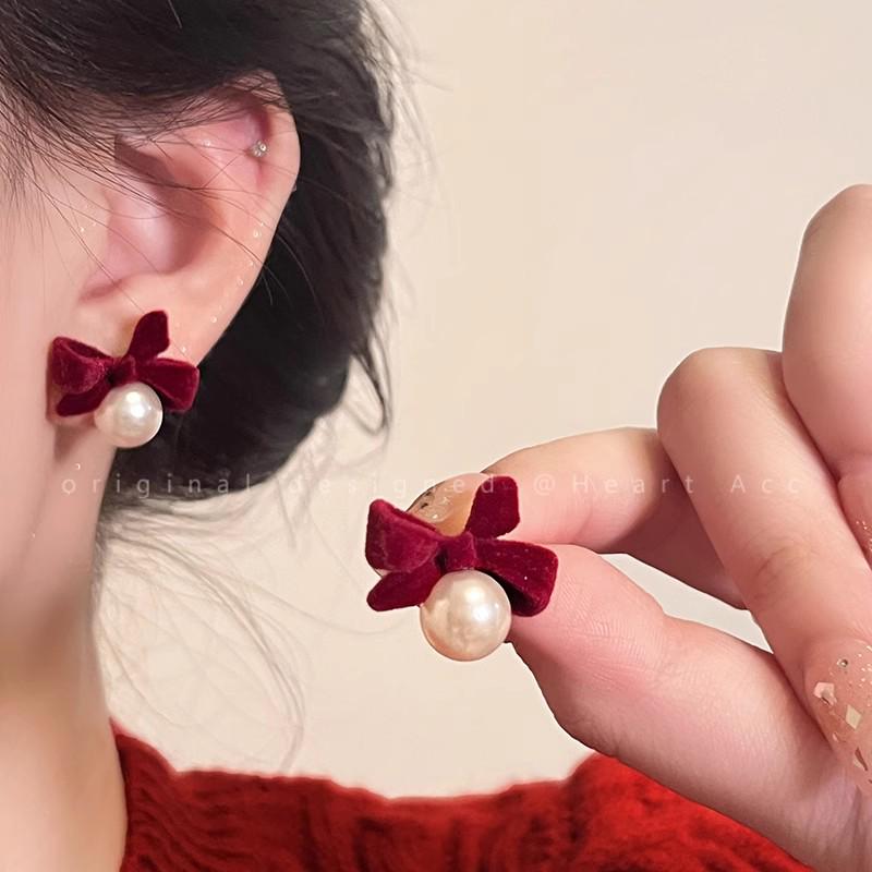Spicy Girl Vibe: 2025 Sweet & Cool Niche Tassel Earrings - Chic & Slimming Long Design