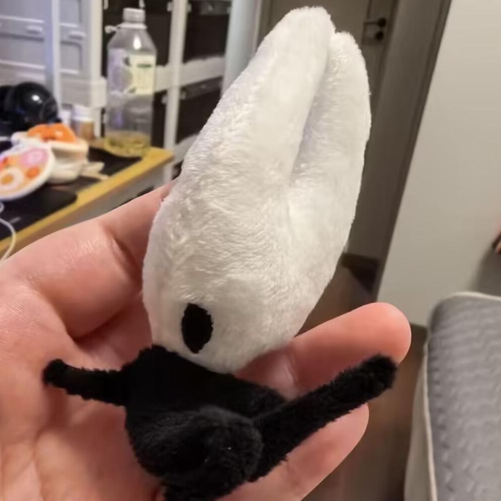 Hra Hollow Knight: Silksong Hornet Cosplay Panenka Plyšové Vyplněné Panenky Figurka Dekorace Místnosti Bavlněná Plyšová Hračka Halloweenská Rekvizita