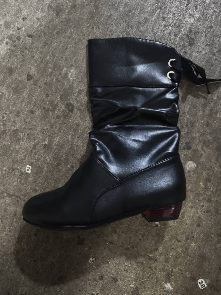 

2020 осень и зима очень большой размер студенческие рыцарские сапоги поставка низкий каблук круглый носок задняя шнуровка теплые полусапоги женские 43 чёрный