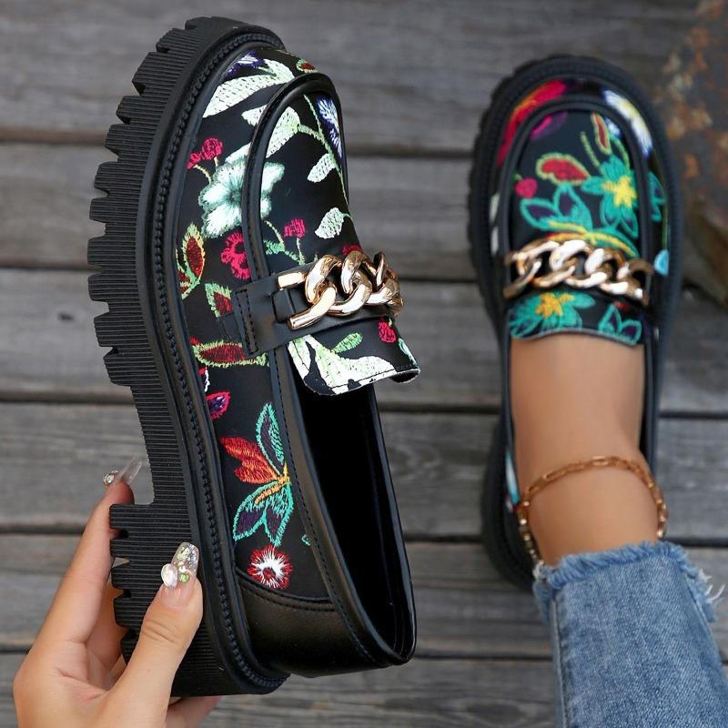 Autumn and winter new round head flat sole shoes women's printing versatile