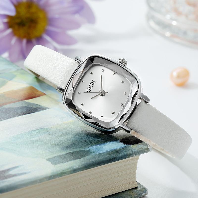 Retro Small Square Dial Student Watch Women'S Simple Style Small Dial Belt Watch Quartz Watch