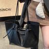 Autumn And Winter Retro Lazy Wind Strap Tote Bag Women'S Large-Capacity Commuting Shoulder Handbag