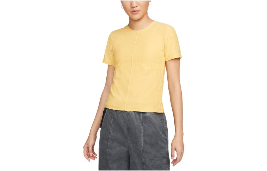 Nike T Shirts Women's Yellow Crew Neck Moderate Straight Fit DM6499-700
