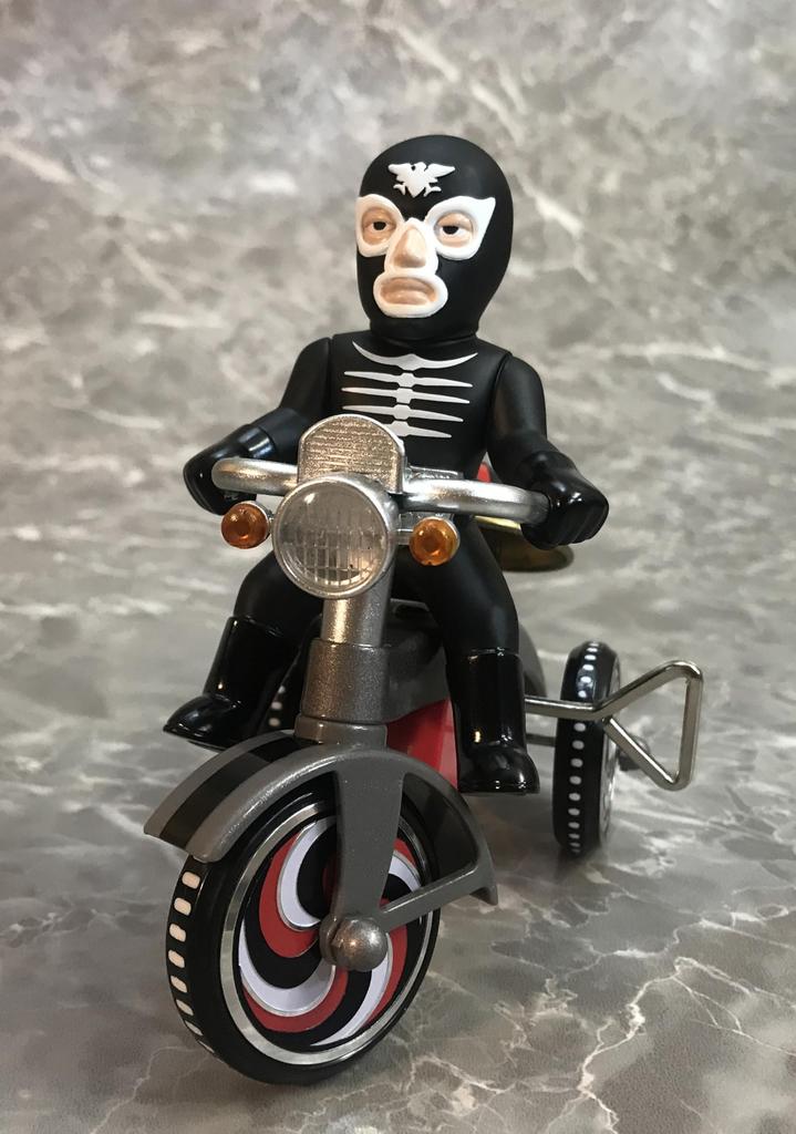 Art Storm EX Tricycle Shocker Bone Combatant Type B Wind-up Tricycle Figure