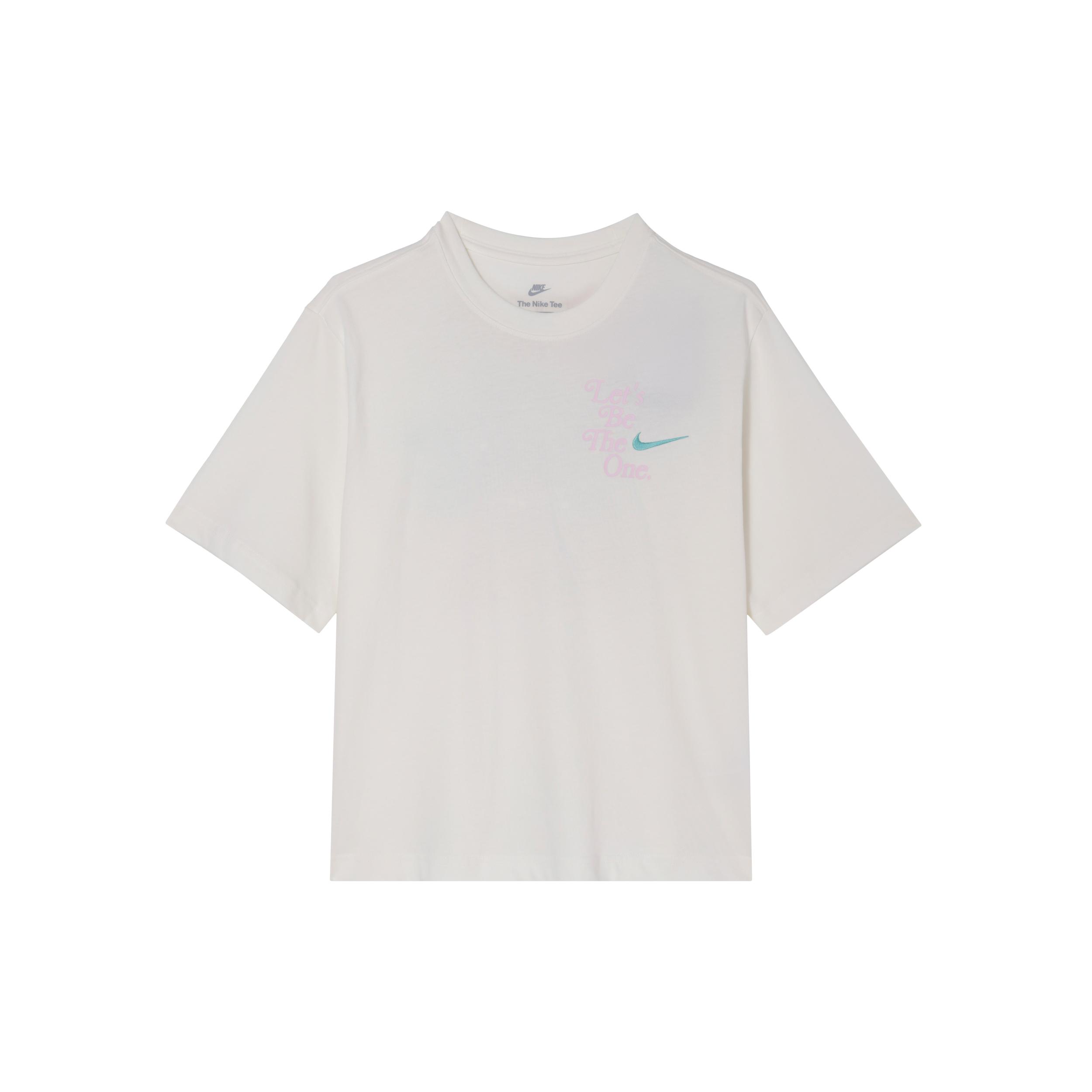 

New Nike Sportswear T Shirt Women s Sail White HM4581-133 M