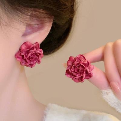 Vintage Resin Rose Flower Drop Earrings for Women Girls Fashion Gentle Rose Red Color Stud Earrings Party Jewelry Accessories