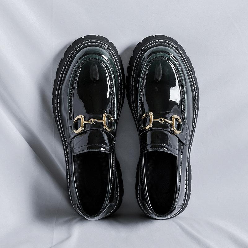 

Horse buckle small leather shoes men s patent leather glossy one-pedal trendy shoes thick-soled heightening Doudou shoes British men s casual shoes 45 яскраво-зелений колір