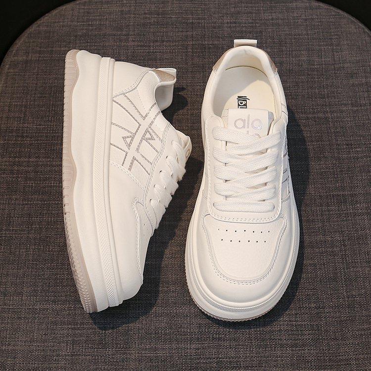 Thick Baseplate Shoes Women's New Height Increase In Spring and Autumn 2025 Casual Versatile Leather Casual Breathable Little White Shoes Women